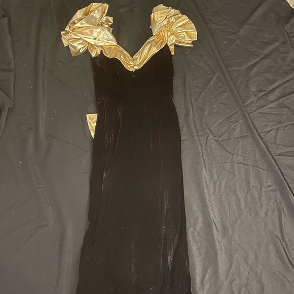 VINTAGE BLACK FORMAL - Picture 2 of 7